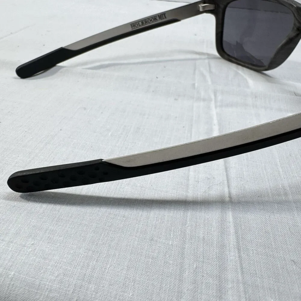 Oakley HOLBROOK MIX Sunglasses OO9384-0457 Woodgrain Frame Black Lens READ*